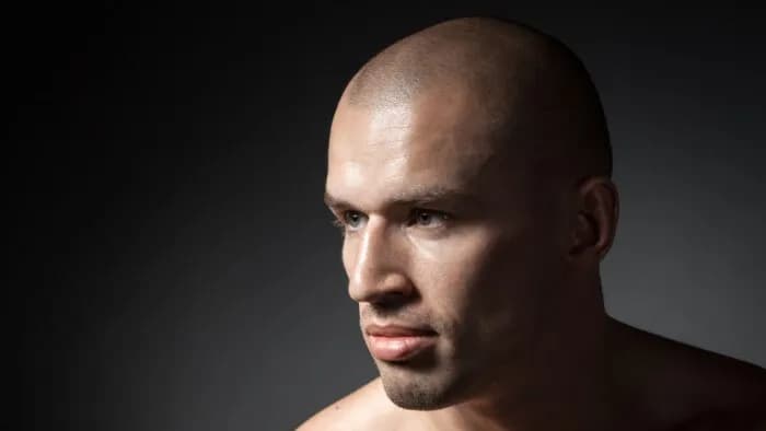 Jak często golić głowę na łyso, by uniknąć podrażnień i problemów? Jak często golić głowę na łyso, by uniknąć podrażnień i problemów?